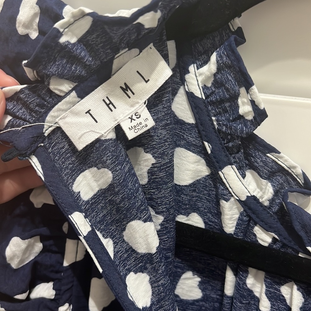 THML Shift Dress - Picture 4 of 4